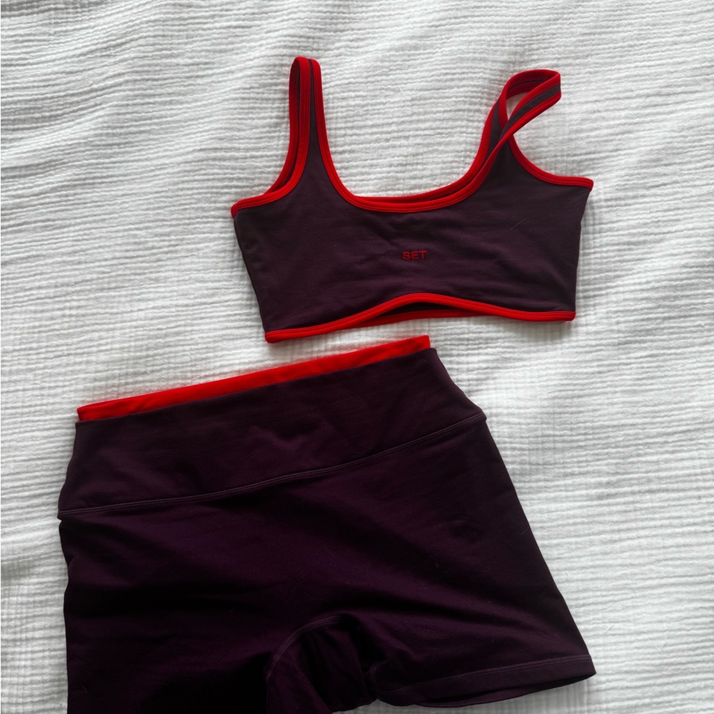 SET Active açaí colored set